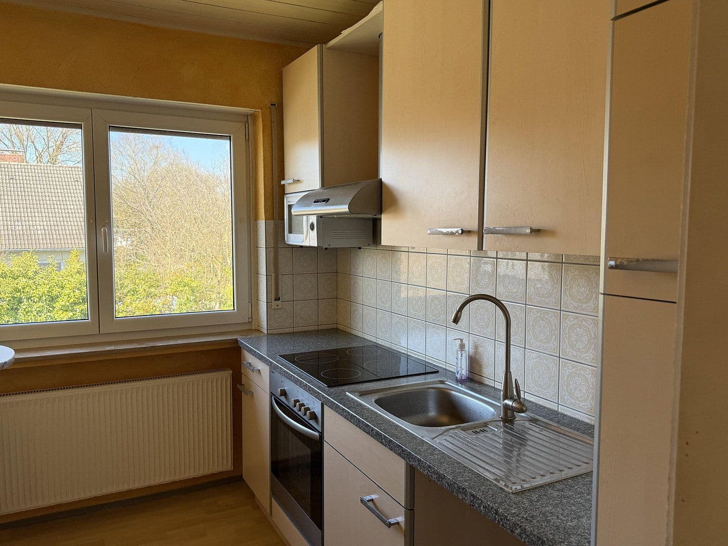 Predaj domu 228 m², pozemok 1.007 m², Uehlfeld, Bavorsko Predaj domu 228 m², pozemok 1.007 m², Uehlfeld, Bavorsko