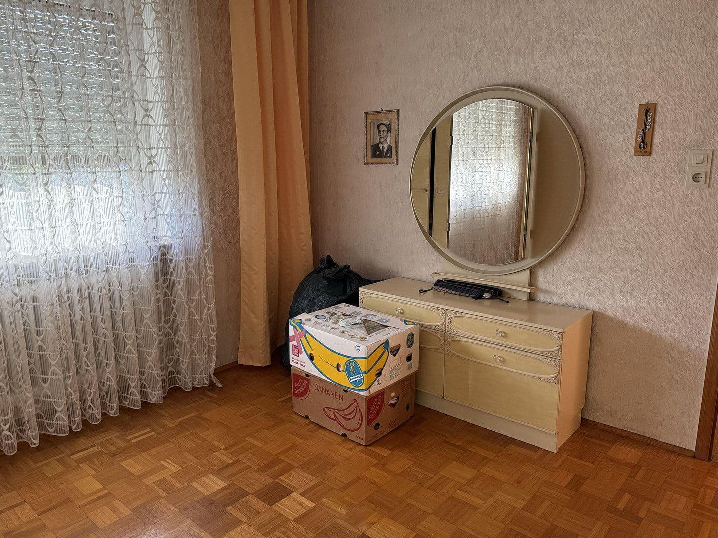 Predaj domu 228 m², pozemok 1.007 m², Uehlfeld, Bavorsko Predaj domu 228 m², pozemok 1.007 m², Uehlfeld, Bavorsko