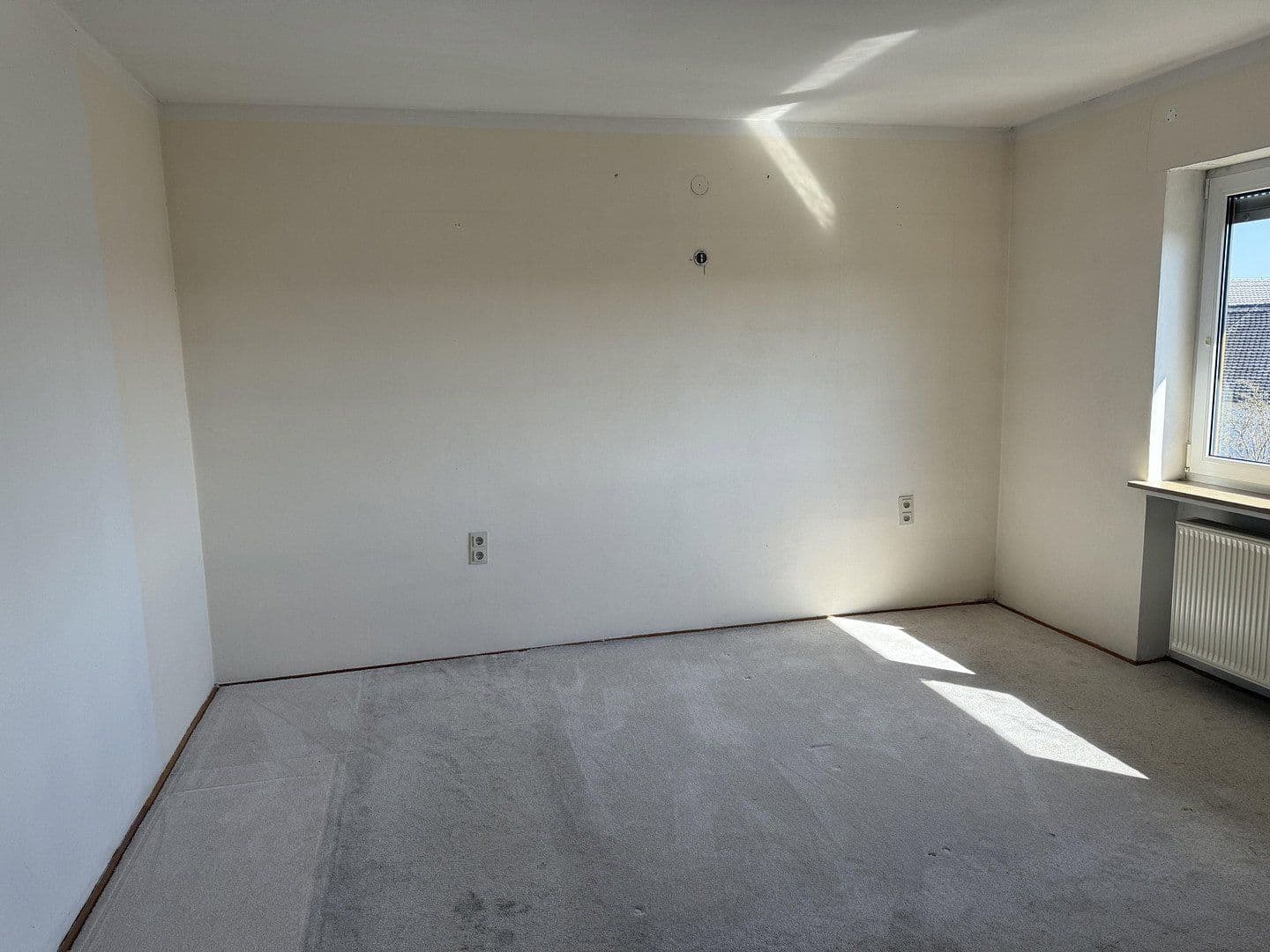 Predaj domu 228 m², pozemok 1.007 m², Uehlfeld, Bavorsko Predaj domu 228 m², pozemok 1.007 m², Uehlfeld, Bavorsko