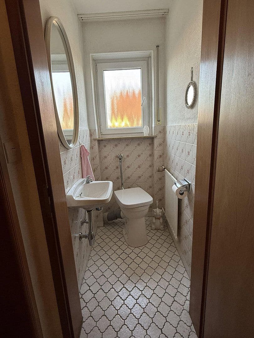 Predaj domu 228 m², pozemok 1.007 m², Uehlfeld, Bavorsko Predaj domu 228 m², pozemok 1.007 m², Uehlfeld, Bavorsko