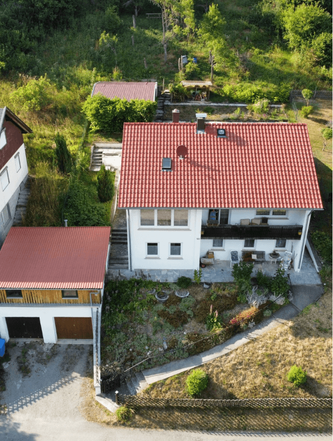 Predaj domu 200 m², pozemok 499 m², Rossentalstraße 122, Albstadt, Bádensko-Wurttembersko Predaj domu 200 m², pozemok 499 m², Rossentalstraße 122, Albstadt, Bádensko-Wurttembersko