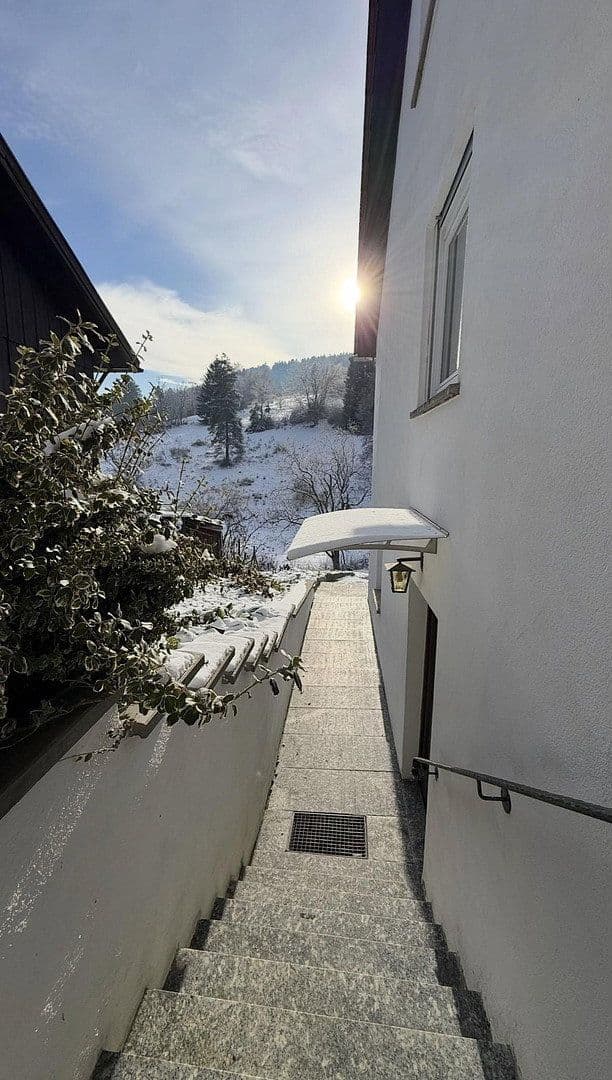 Predaj domu 200 m², pozemok 499 m², Rossentalstraße 122, Albstadt, Bádensko-Wurttembersko Predaj domu 200 m², pozemok 499 m², Rossentalstraße 122, Albstadt, Bádensko-Wurttembersko