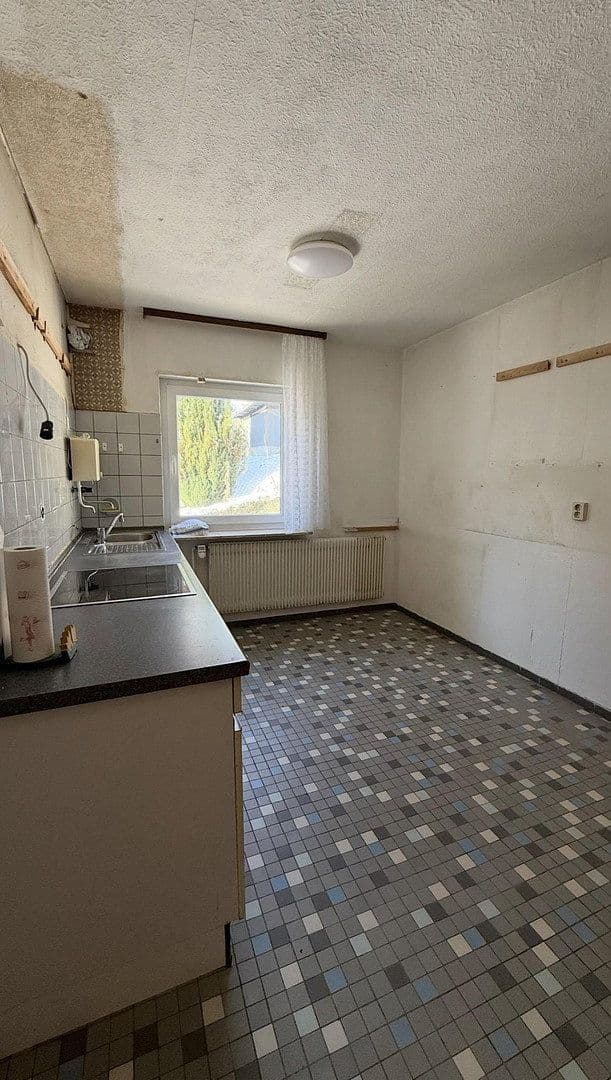 Predaj domu 200 m², pozemok 499 m², Rossentalstraße 122, Albstadt, Bádensko-Wurttembersko Predaj domu 200 m², pozemok 499 m², Rossentalstraße 122, Albstadt, Bádensko-Wurttembersko