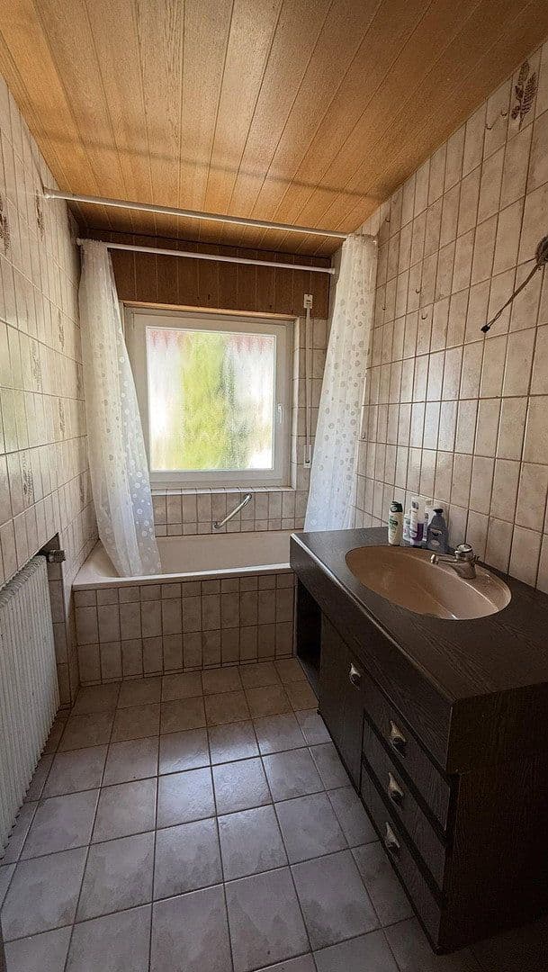 Predaj domu 200 m², pozemok 499 m², Rossentalstraße 122, Albstadt, Bádensko-Wurttembersko Predaj domu 200 m², pozemok 499 m², Rossentalstraße 122, Albstadt, Bádensko-Wurttembersko