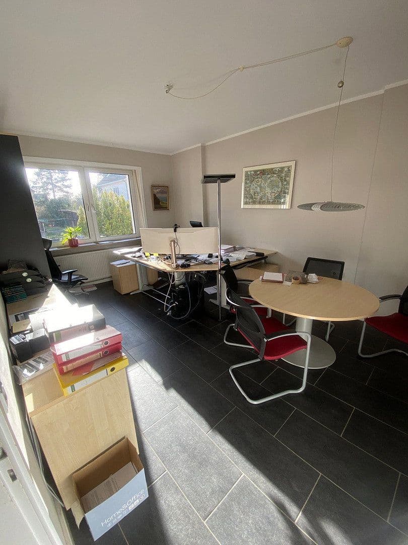 Prenájom kancelárie 120 m², Fritz-Bauer-Straße, Darmstadt, Hesensko Prenájom kancelárie 120 m², Fritz-Bauer-Straße, Darmstadt, Hesensko