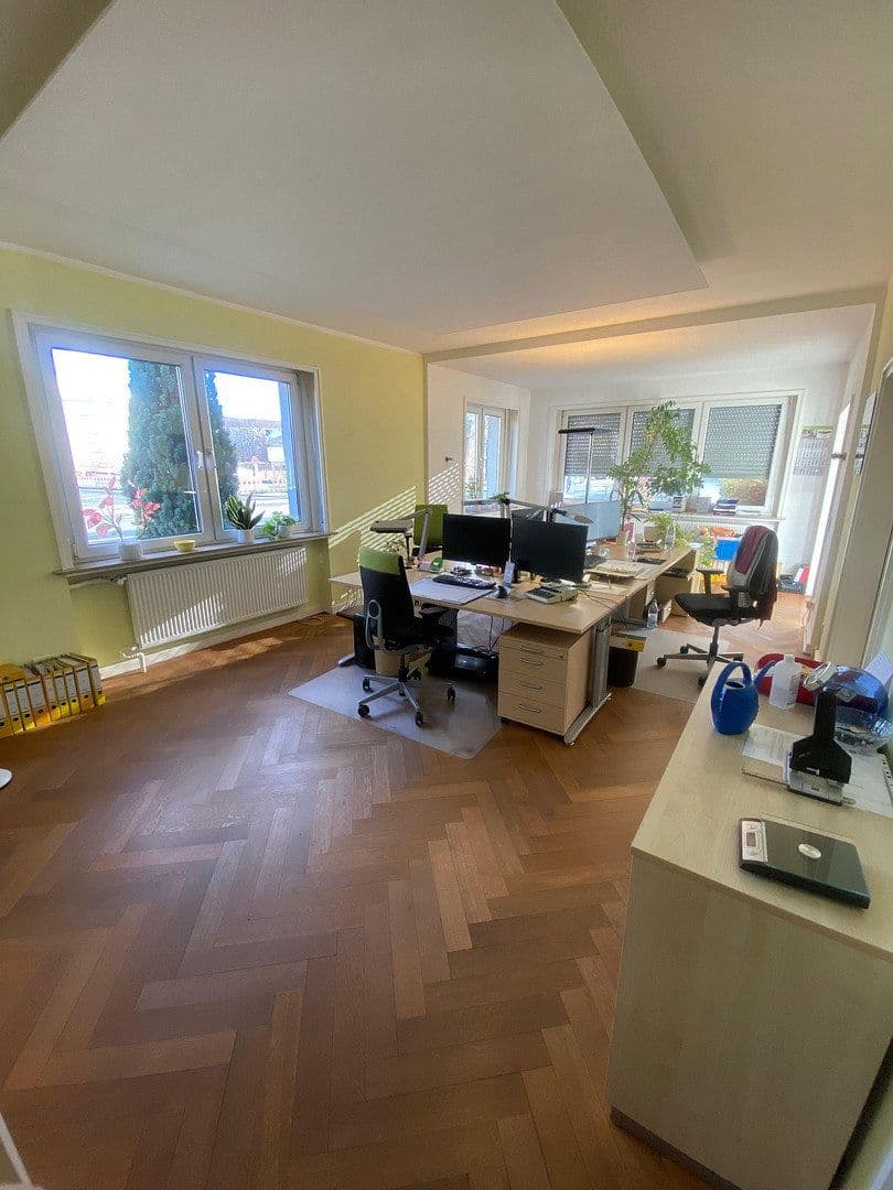 Prenájom kancelárie 120 m², Fritz-Bauer-Straße, Darmstadt, Hesensko Prenájom kancelárie 120 m², Fritz-Bauer-Straße, Darmstadt, Hesensko
