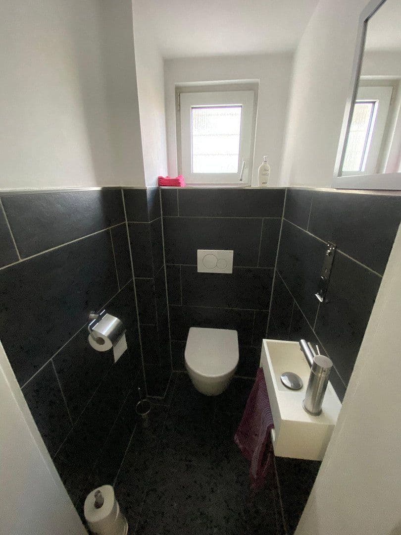 Prenájom kancelárie 120 m², Fritz-Bauer-Straße, Darmstadt, Hesensko Prenájom kancelárie 120 m², Fritz-Bauer-Straße, Darmstadt, Hesensko