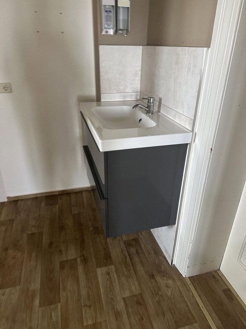 Prenájom kancelárie 109 m², Weißenseer Straße 52, Sömmerda, Durínsko Prenájom kancelárie 109 m², Weißenseer Straße 52, Sömmerda, Durínsko