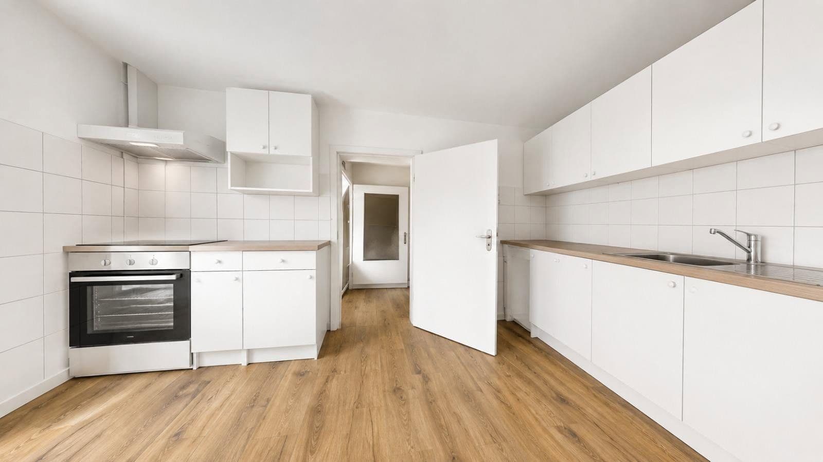 Prenájom bytu 3-izbový 78 m², Hauptstraße 62, Nordstemmen, Dolné Sasko Prenájom bytu 3-izbový 78 m², Hauptstraße 62, Nordstemmen, Dolné Sasko