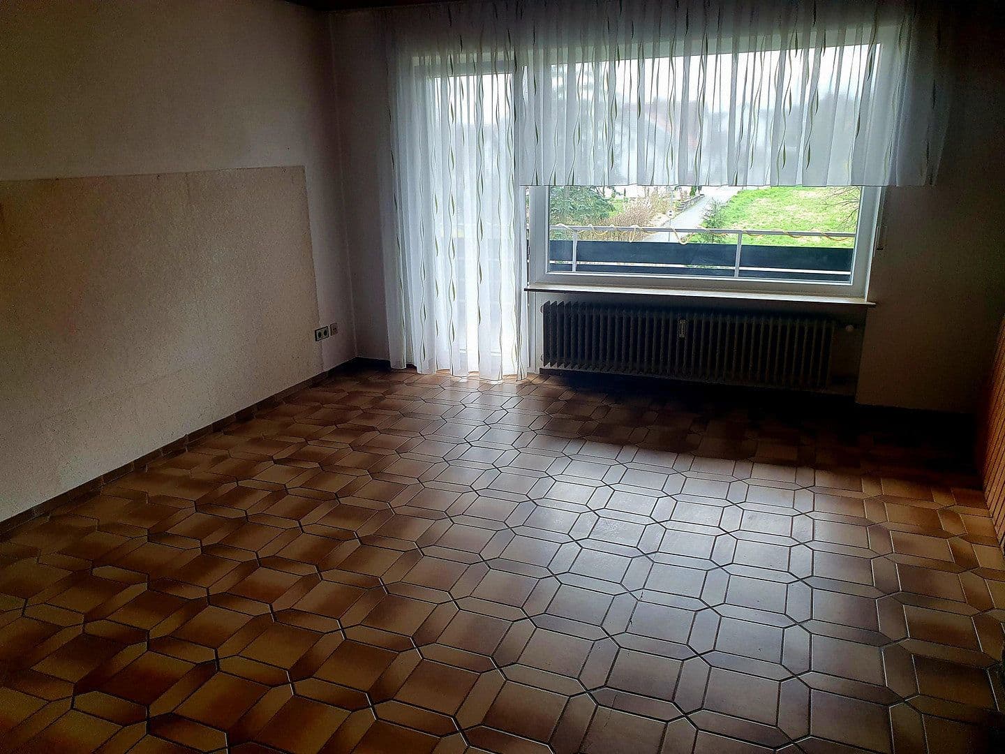 Predaj domu 197 m², pozemok 1.220 m², Buchen (Odenwald), Bádensko-Wurttembersko Predaj domu 197 m², pozemok 1.220 m², Buchen (Odenwald), Bádensko-Wurttembersko
