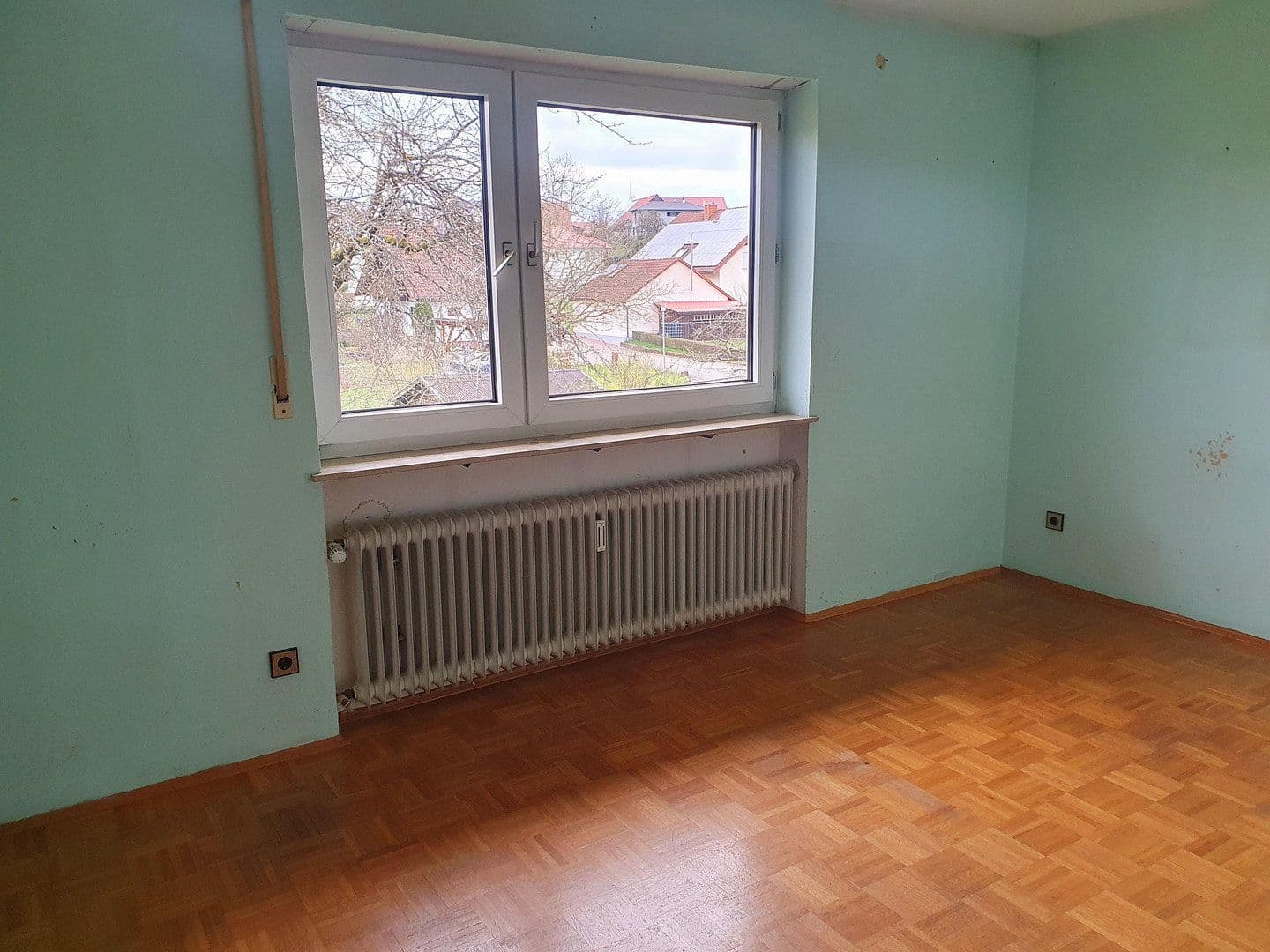 Predaj domu 197 m², pozemok 1.220 m², Buchen (Odenwald), Bádensko-Wurttembersko Predaj domu 197 m², pozemok 1.220 m², Buchen (Odenwald), Bádensko-Wurttembersko