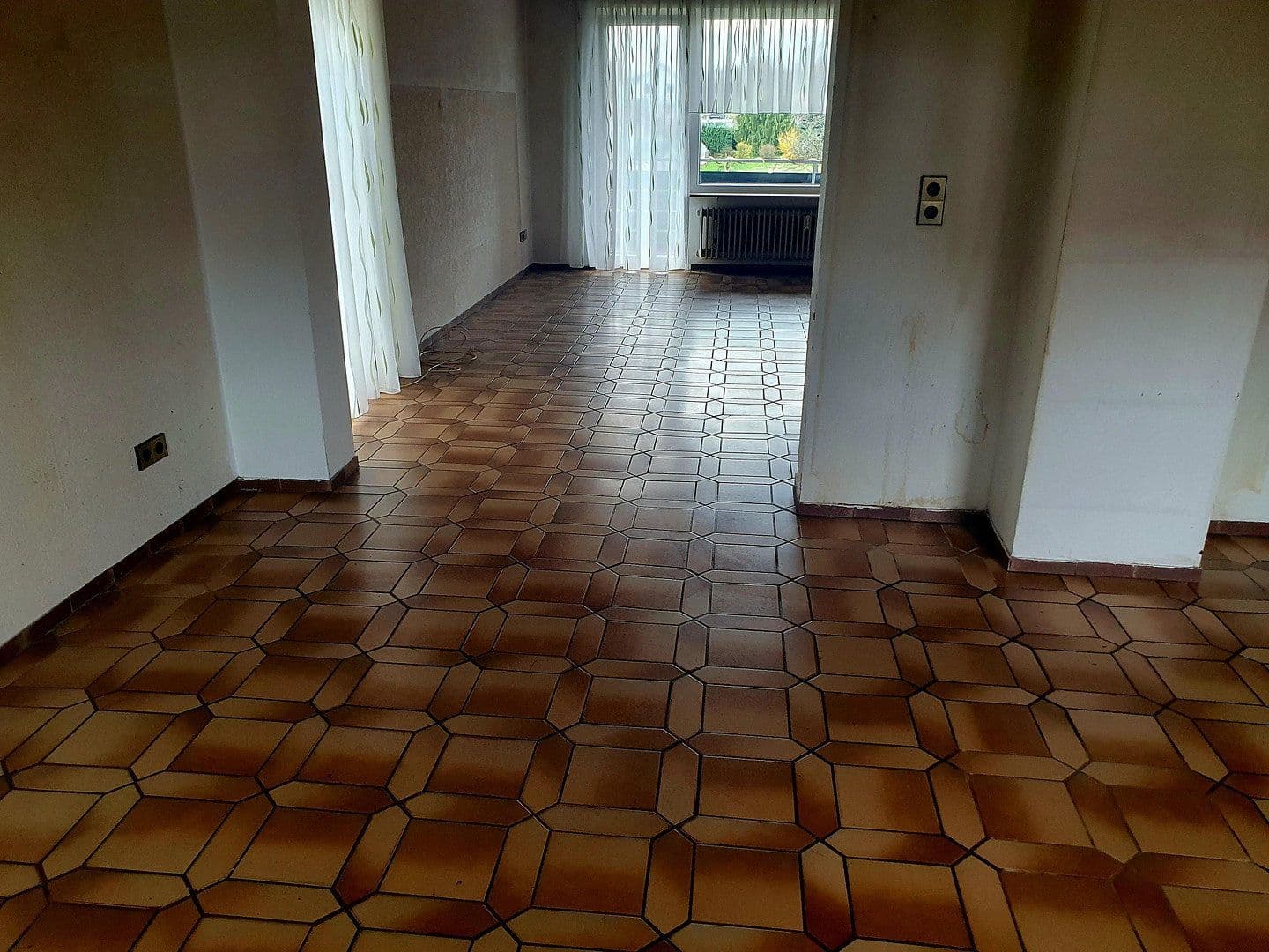 Predaj domu 197 m², pozemok 1.220 m², Buchen (Odenwald), Bádensko-Wurttembersko Predaj domu 197 m², pozemok 1.220 m², Buchen (Odenwald), Bádensko-Wurttembersko