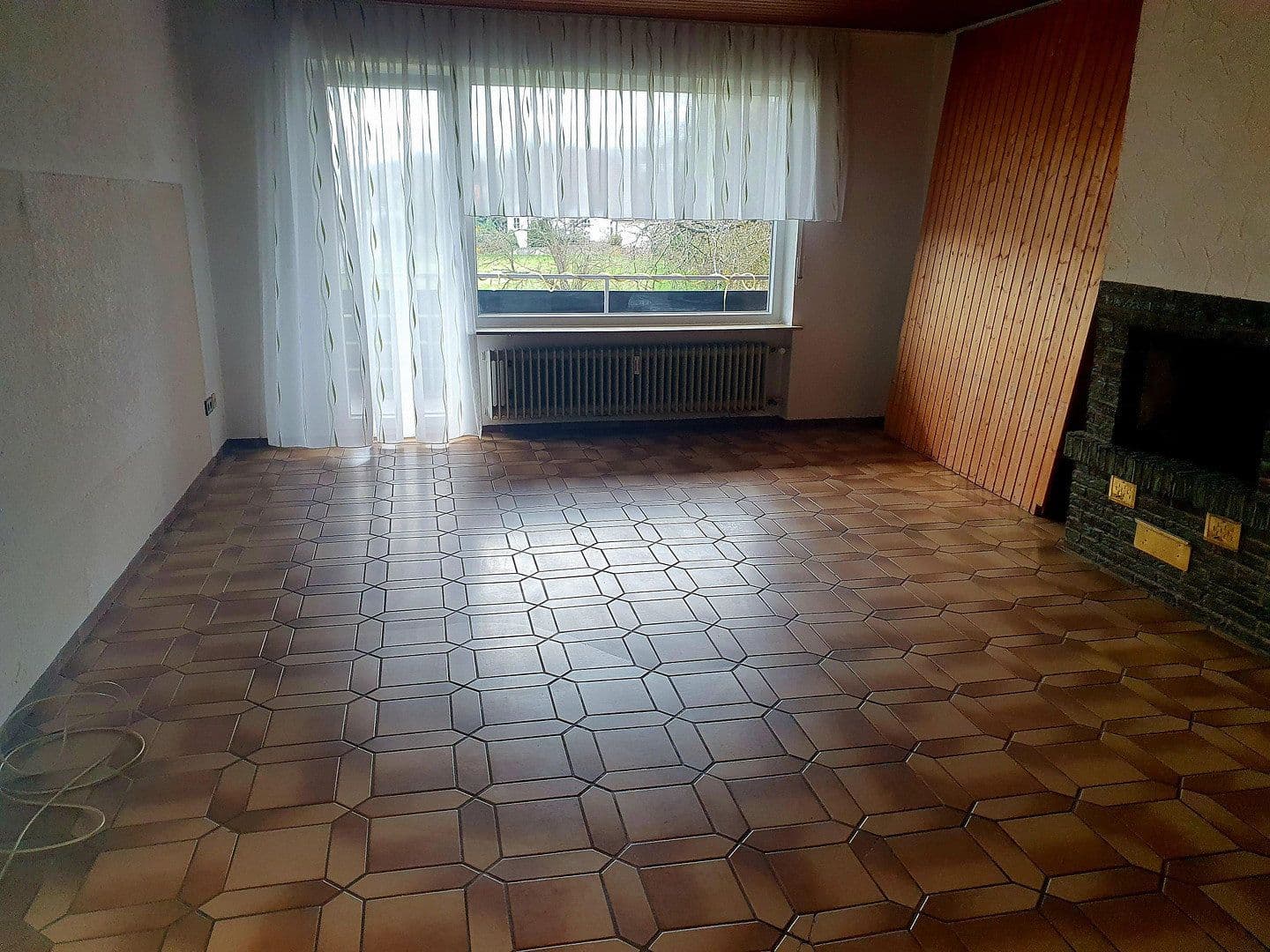 Predaj domu 197 m², pozemok 1.220 m², Buchen (Odenwald), Bádensko-Wurttembersko Predaj domu 197 m², pozemok 1.220 m², Buchen (Odenwald), Bádensko-Wurttembersko