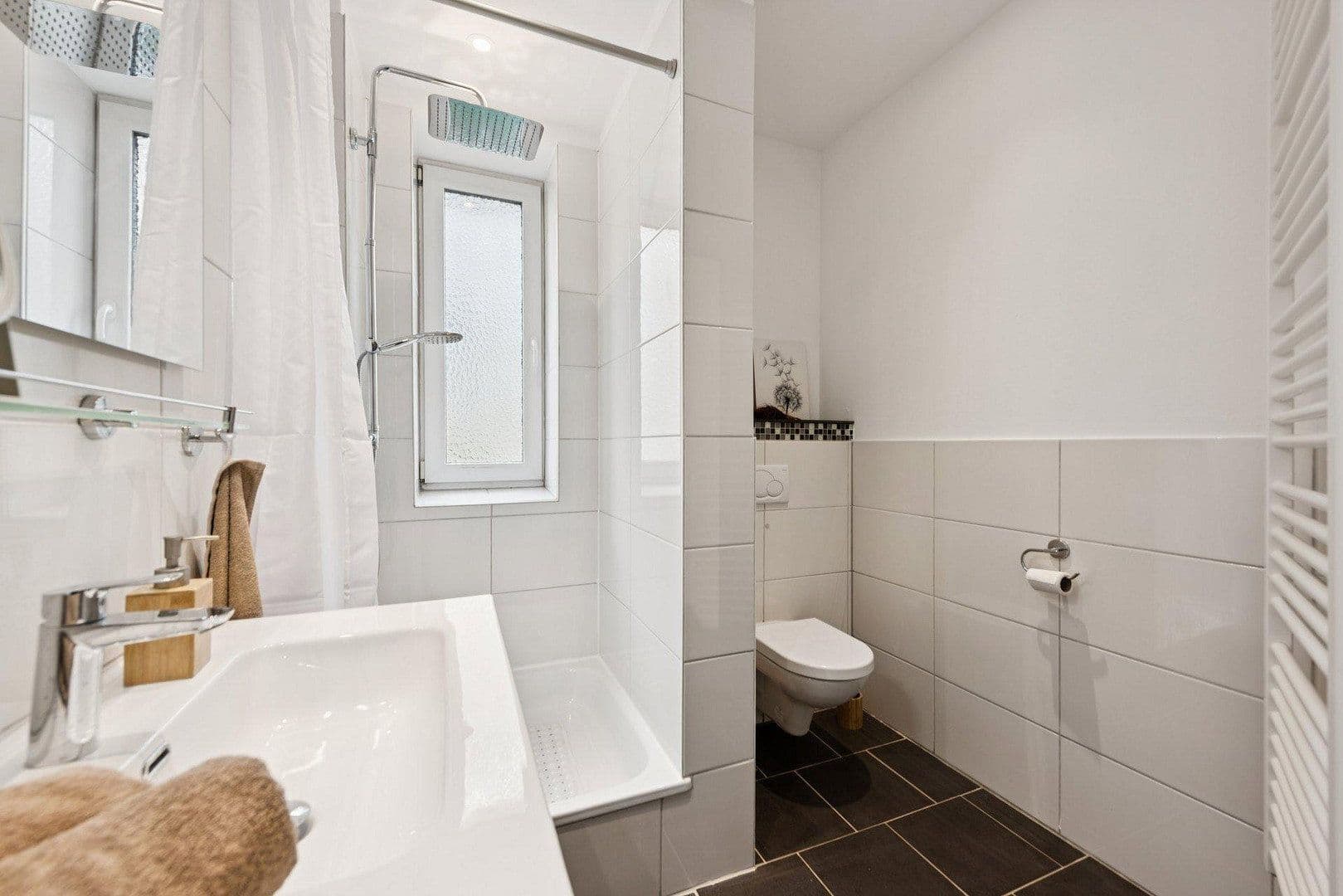Prenájom bytu 2-izbový 55 m², Osnabrück, Dolné Sasko Prenájom bytu 2-izbový 55 m², Osnabrück, Dolné Sasko