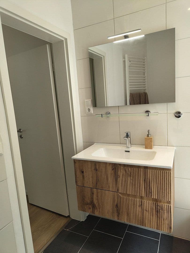 Prenájom bytu 2-izbový 55 m², Osnabrück, Dolné Sasko Prenájom bytu 2-izbový 55 m², Osnabrück, Dolné Sasko
