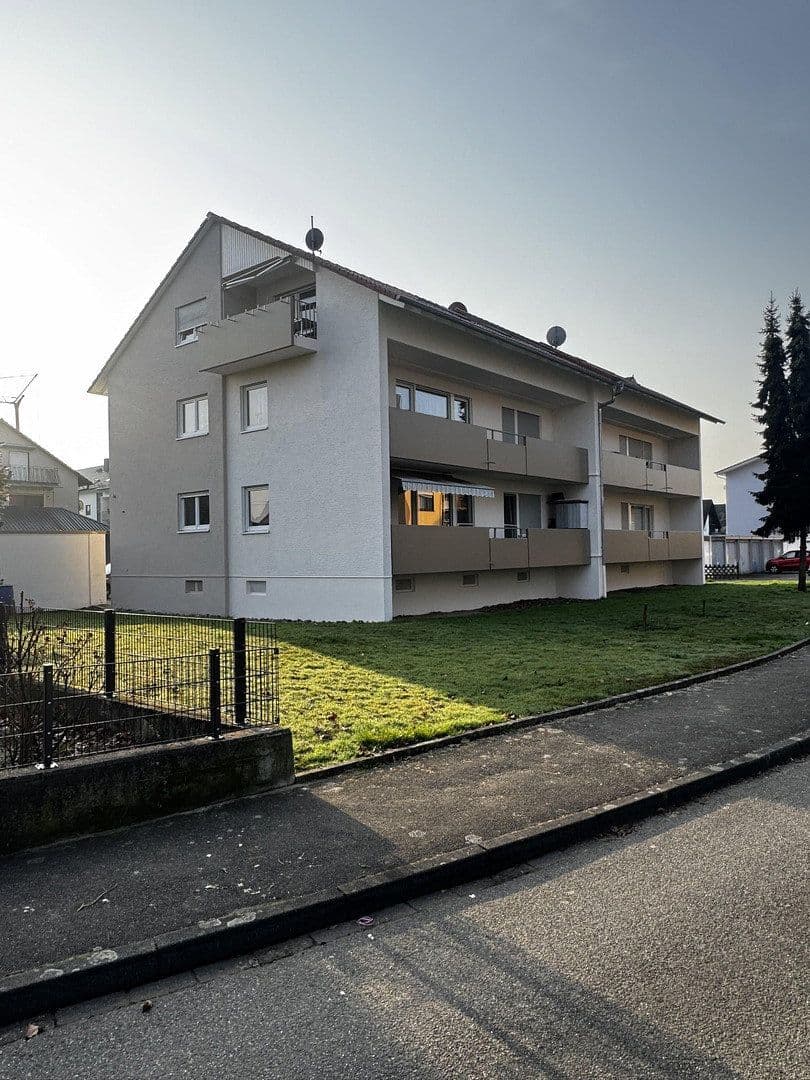 Predaj domu 608 m², pozemok 1.307 m², Kippenheim, Bádensko-Wurttembersko Predaj domu 608 m², pozemok 1.307 m², Kippenheim, Bádensko-Wurttembersko