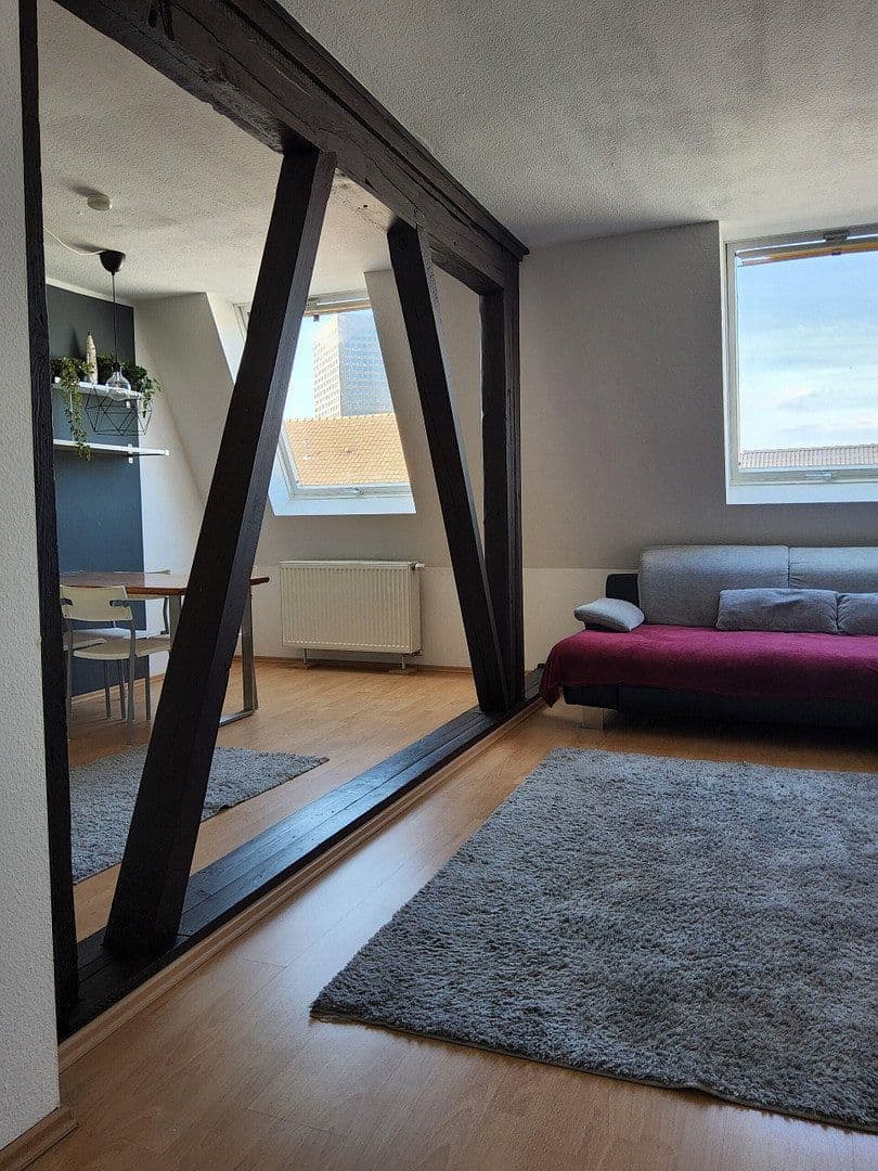 Prenájom bytu 2-izbový 62 m², Frankfurt, Hesensko Prenájom bytu 2-izbový 62 m², Frankfurt, Hesensko
