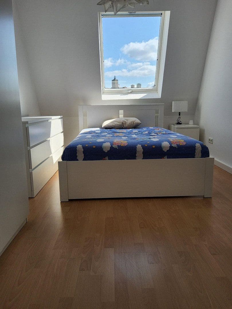 Prenájom bytu 2-izbový 62 m², Frankfurt, Hesensko Prenájom bytu 2-izbový 62 m², Frankfurt, Hesensko