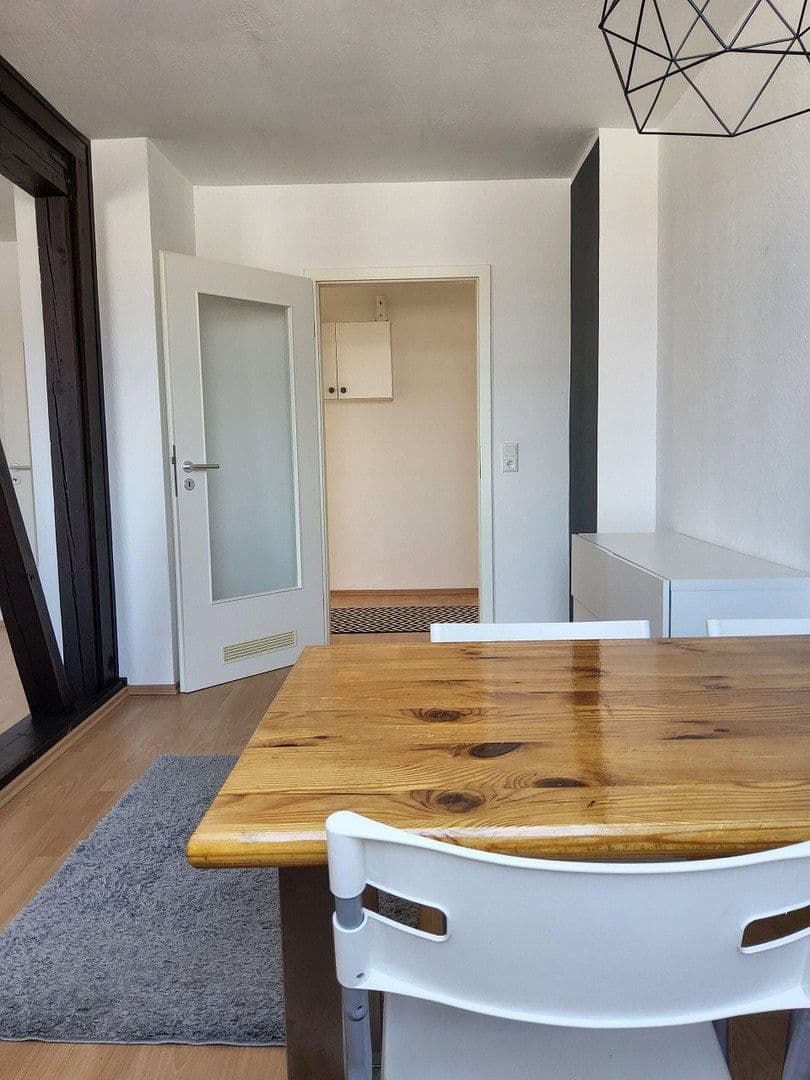 Prenájom bytu 2-izbový 62 m², Frankfurt, Hesensko Prenájom bytu 2-izbový 62 m², Frankfurt, Hesensko