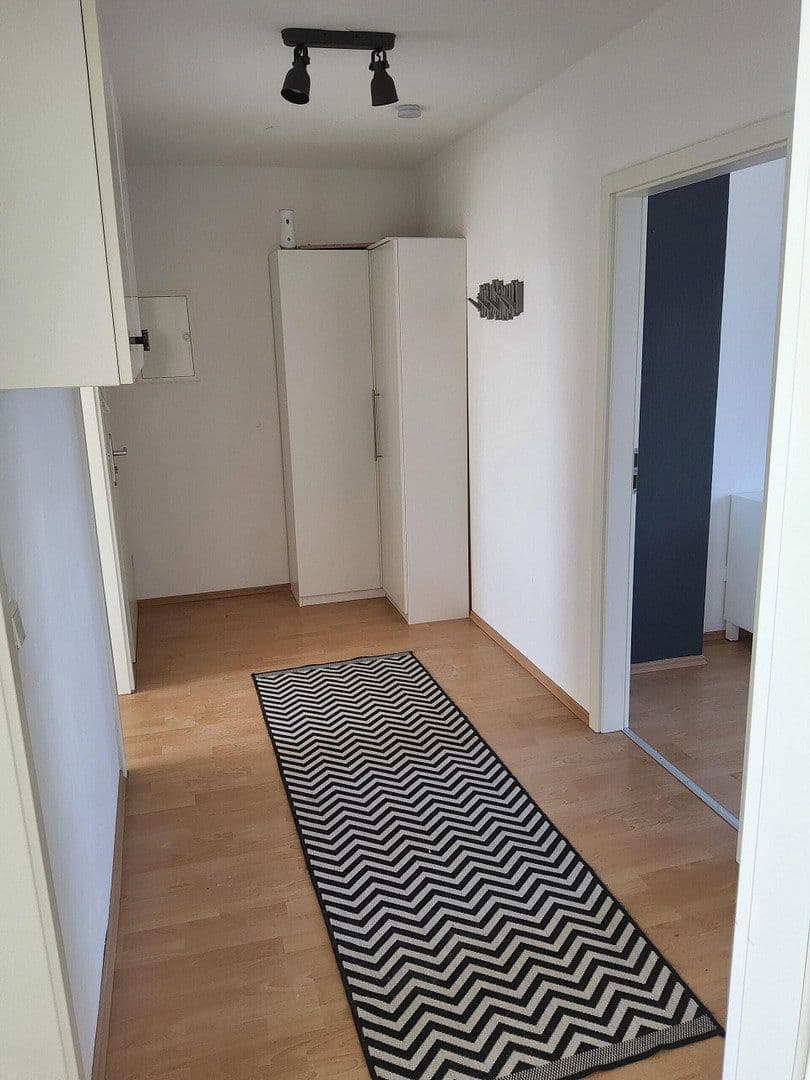 Prenájom bytu 2-izbový 62 m², Frankfurt, Hesensko Prenájom bytu 2-izbový 62 m², Frankfurt, Hesensko
