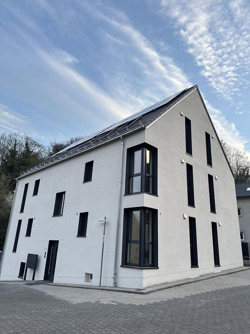 Prenájom bytu 3-izbový 100 m², Schlossstraße 63, Andernach, Porýnie-Falcko Prenájom bytu 3-izbový 100 m², Schlossstraße 63, Andernach, Porýnie-Falcko