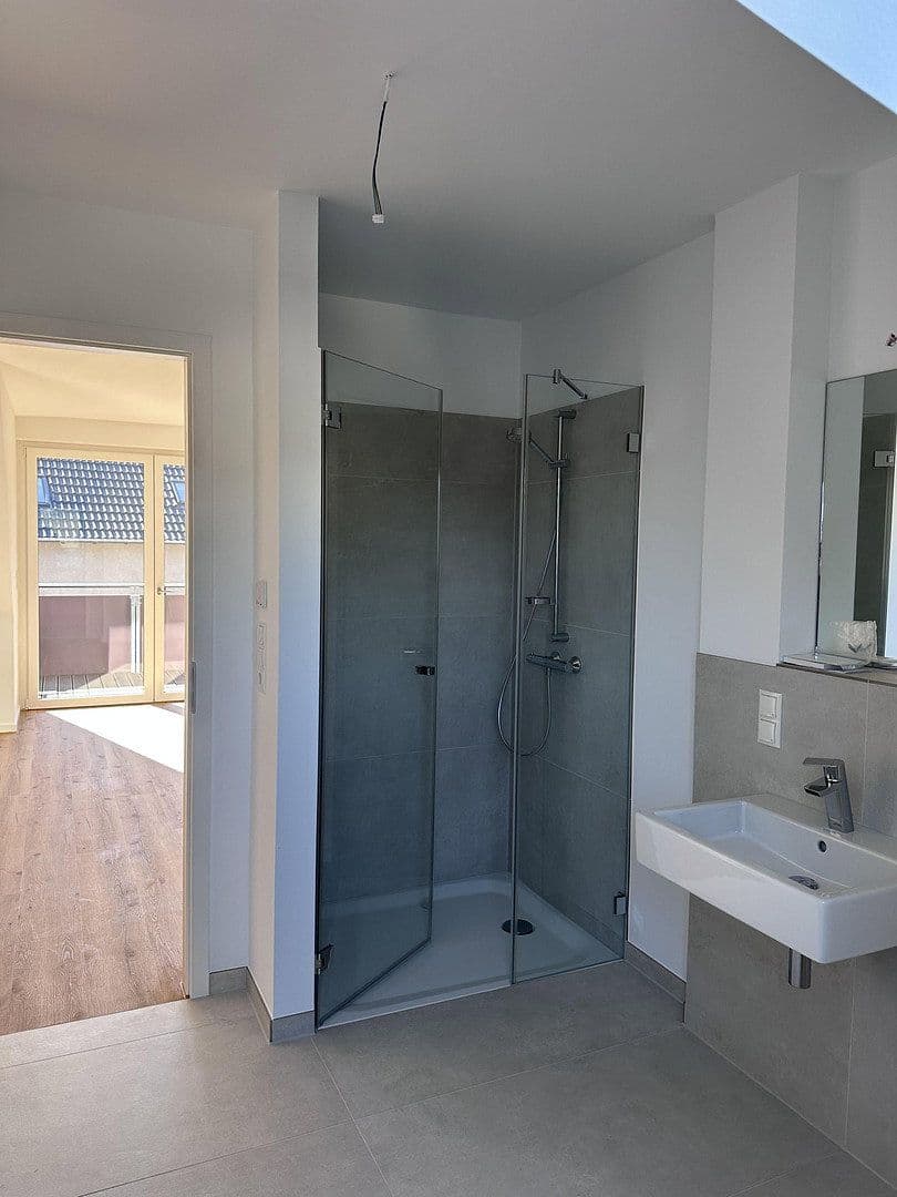 Prenájom bytu 3-izbový 100 m², Schlossstraße 63, Andernach, Porýnie-Falcko Prenájom bytu 3-izbový 100 m², Schlossstraße 63, Andernach, Porýnie-Falcko