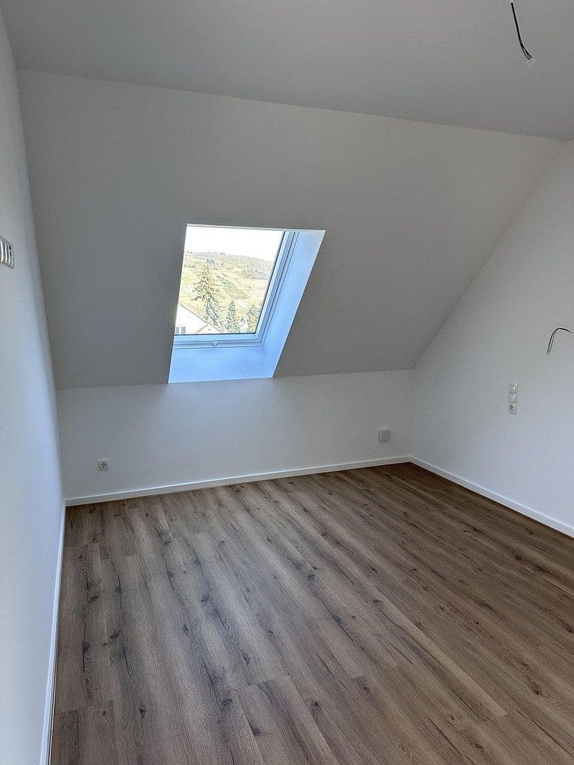 Prenájom bytu 3-izbový 100 m², Schlossstraße 63, Andernach, Porýnie-Falcko Prenájom bytu 3-izbový 100 m², Schlossstraße 63, Andernach, Porýnie-Falcko