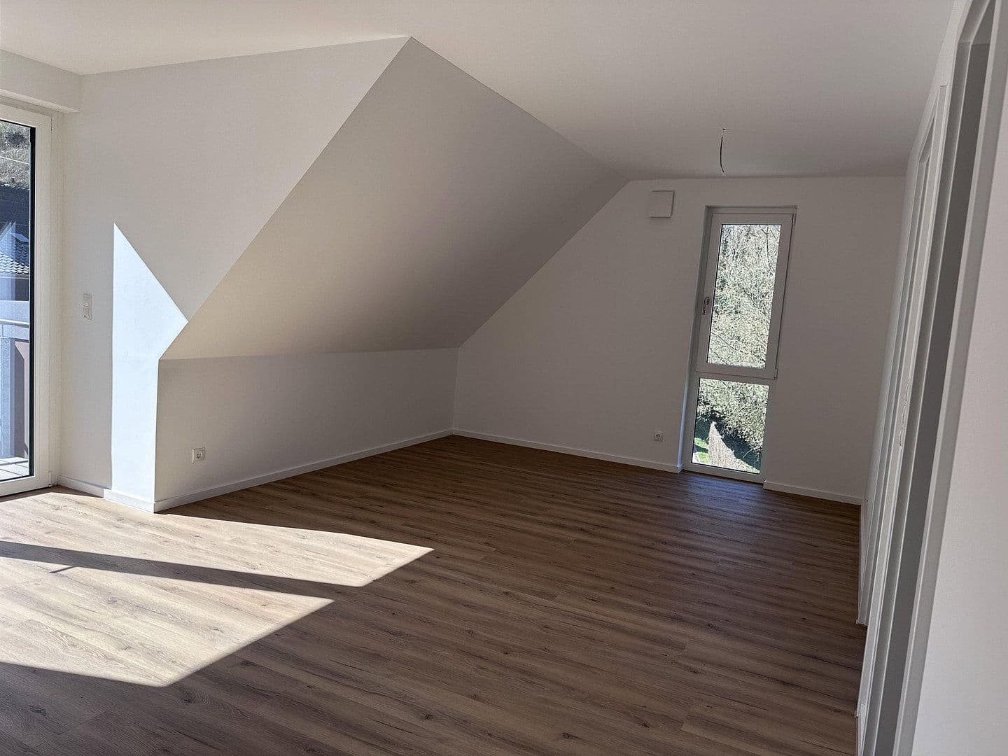 Prenájom bytu 3-izbový 100 m², Schlossstraße 63, Andernach, Porýnie-Falcko Prenájom bytu 3-izbový 100 m², Schlossstraße 63, Andernach, Porýnie-Falcko