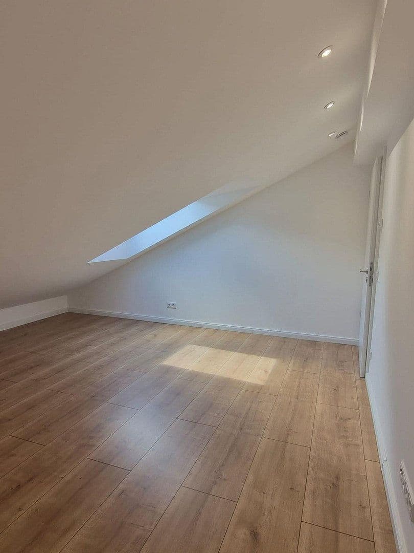 Prenájom bytu 2-izbový 70 m², Freiherr-vom-Stein Str. 44, Waldbröl, Severné Porýnie - Westfálsko Prenájom bytu 2-izbový 70 m², Freiherr-vom-Stein Str. 44, Waldbröl, Severné Porýnie - Westfálsko