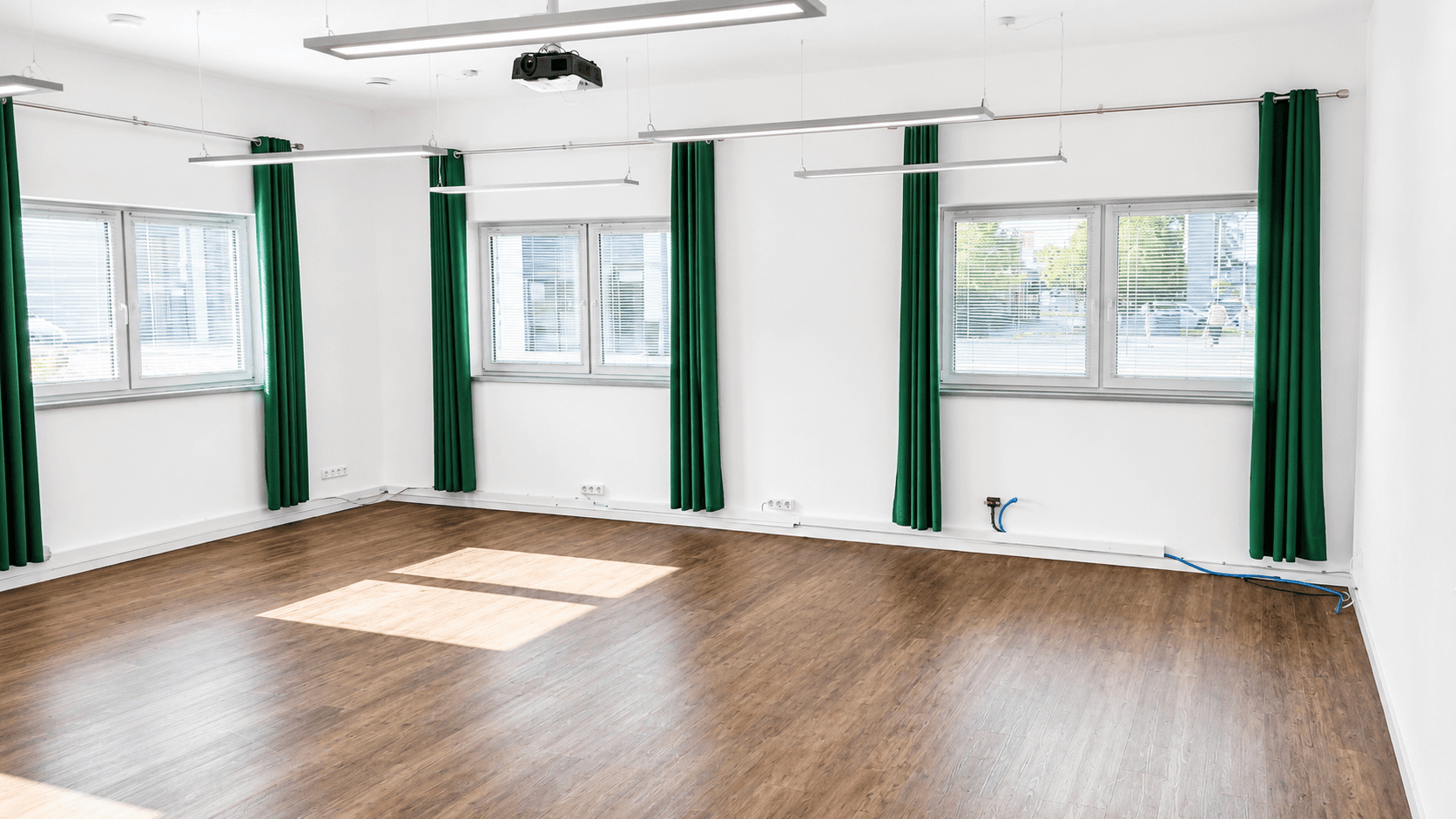 Prenájom nebytového priestoru 893 m², Bavariaring 12, Kaufbeuren, Bavorsko Prenájom nebytového priestoru 893 m², Bavariaring 12, Kaufbeuren, Bavorsko