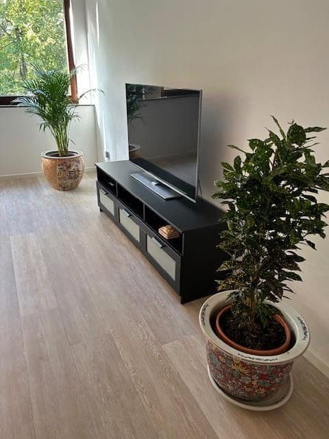 Prenájom bytu 2-izbový 85 m², Neuss, Severné Porýnie - Westfálsko Prenájom bytu 2-izbový 85 m², Neuss, Severné Porýnie - Westfálsko
