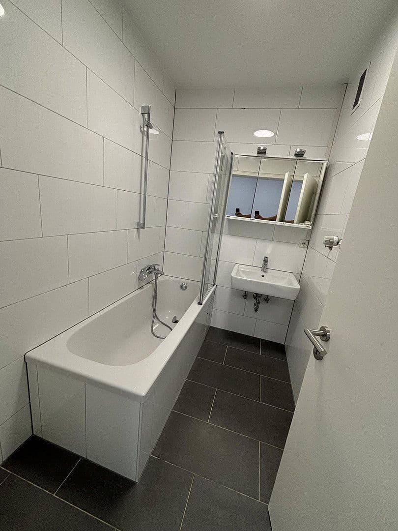 Prenájom bytu 3-izbový 98 m², Goebenplatz 8, Düren, Severné Porýnie - Westfálsko Prenájom bytu 3-izbový 98 m², Goebenplatz 8, Düren, Severné Porýnie - Westfálsko
