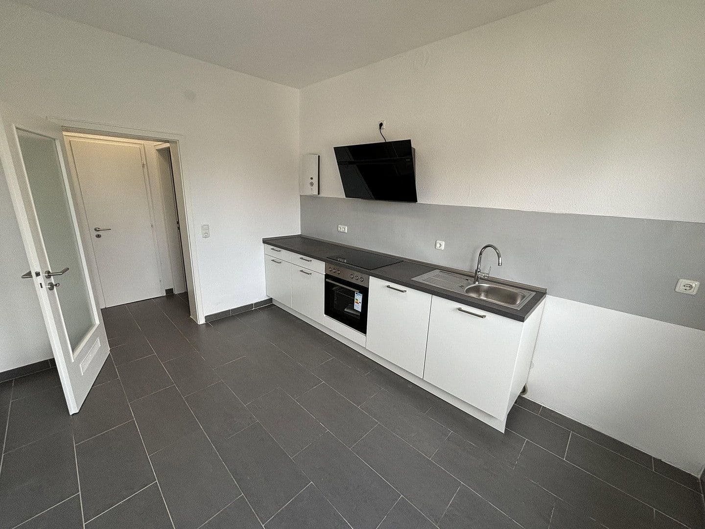 Prenájom bytu 3-izbový 98 m², Goebenplatz 8, Düren, Severné Porýnie - Westfálsko Prenájom bytu 3-izbový 98 m², Goebenplatz 8, Düren, Severné Porýnie - Westfálsko