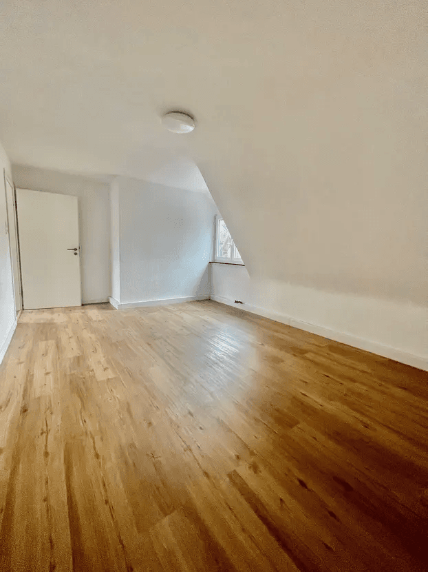 Prenájom domu 105 m², pozemok 265 m², Donizettistraße 38 Katzwang, Nürnberg, Bavorsko Prenájom domu 105 m², pozemok 265 m², Donizettistraße 38 Katzwang, Nürnberg, Bavorsko