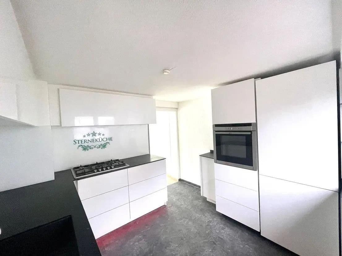 Prenájom domu 105 m², pozemok 265 m², Donizettistraße 38 Katzwang, Nürnberg, Bavorsko Prenájom domu 105 m², pozemok 265 m², Donizettistraße 38 Katzwang, Nürnberg, Bavorsko