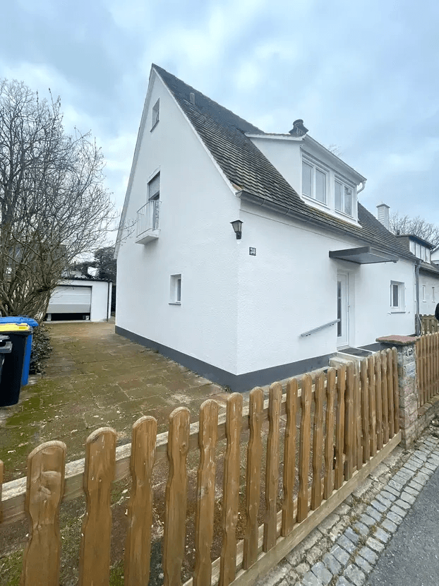 Prenájom domu 105 m², pozemok 265 m², Donizettistraße 38 Katzwang, Nürnberg, Bavorsko Prenájom domu 105 m², pozemok 265 m², Donizettistraße 38 Katzwang, Nürnberg, Bavorsko