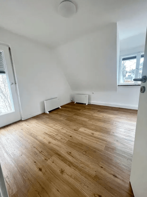 Prenájom domu 105 m², pozemok 265 m², Donizettistraße 38 Katzwang, Nürnberg, Bavorsko Prenájom domu 105 m², pozemok 265 m², Donizettistraße 38 Katzwang, Nürnberg, Bavorsko