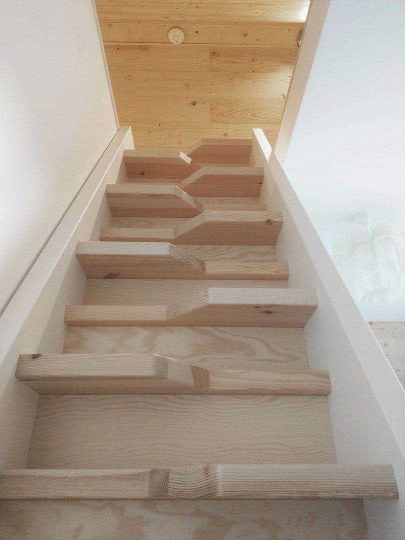 Prenájom bytu 2-izbový 57 m², Stuttgart, Bádensko-Wurttembersko Prenájom bytu 2-izbový 57 m², Stuttgart, Bádensko-Wurttembersko