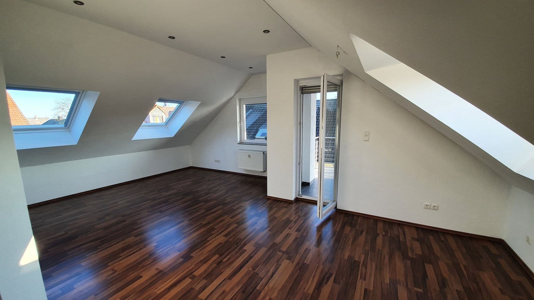Prenájom bytu 3-izbový 94 m², Ziegelhüttenstr. 18, Babenhausen, Hesensko Prenájom bytu 3-izbový 94 m², Ziegelhüttenstr. 18, Babenhausen, Hesensko