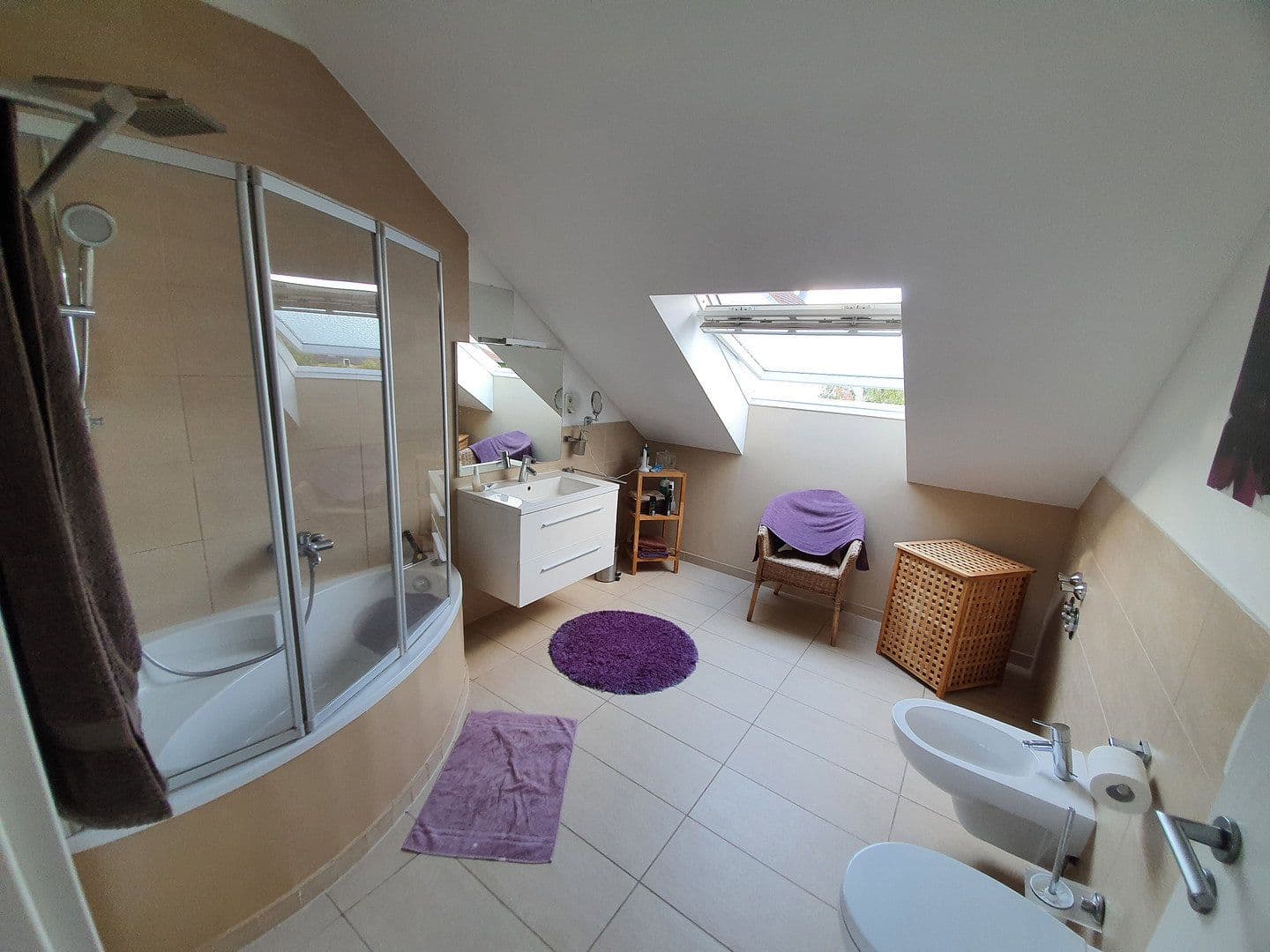 Prenájom bytu 3-izbový 94 m², Ziegelhüttenstr. 18, Babenhausen, Hesensko Prenájom bytu 3-izbový 94 m², Ziegelhüttenstr. 18, Babenhausen, Hesensko