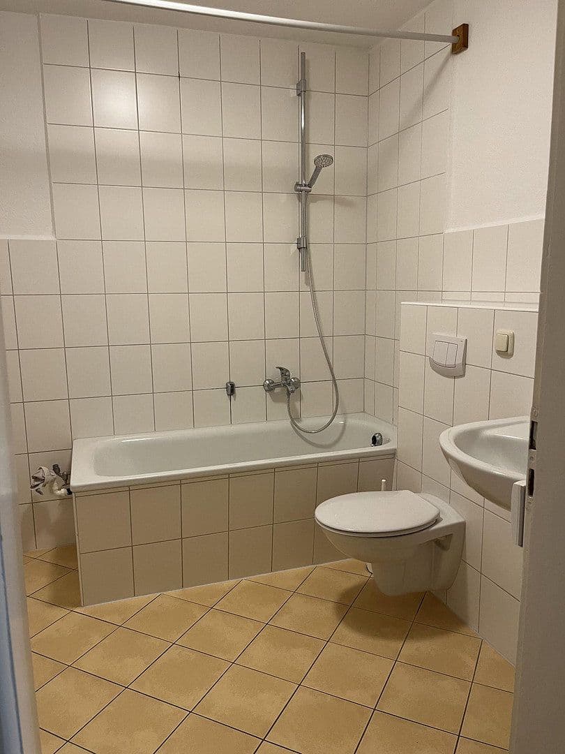 Prenájom bytu 2-izbový 60 m², Langenstraße 71, Stralsund, Meklenbursko-Predpomoransko Prenájom bytu 2-izbový 60 m², Langenstraße 71, Stralsund, Meklenbursko-Predpomoransko
