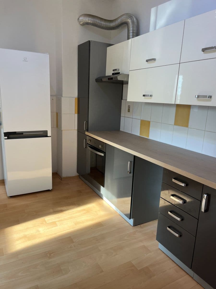 Prenájom bytu 2-izbový 50 m², Legionářů, Praha, Praha Prenájom bytu 2-izbový 50 m², Legionářů, Praha, Praha