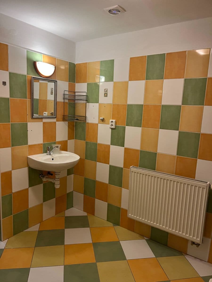 Prenájom bytu 2-izbový 50 m², Legionářů, Praha, Praha Prenájom bytu 2-izbový 50 m², Legionářů, Praha, Praha