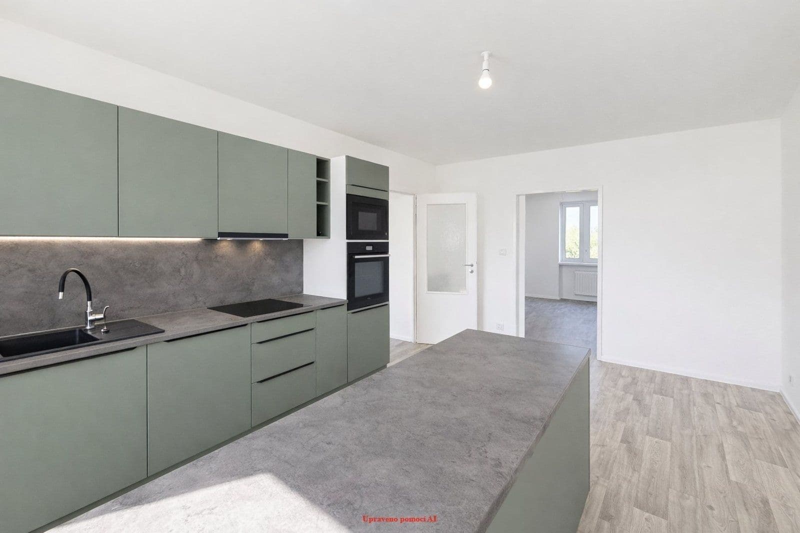 Prenájom bytu 4-izbový 80 m², U Stromovky, Havířov, Moravskoslezský kraj Prenájom bytu 4-izbový 80 m², U Stromovky, Havířov, Moravskoslezský kraj