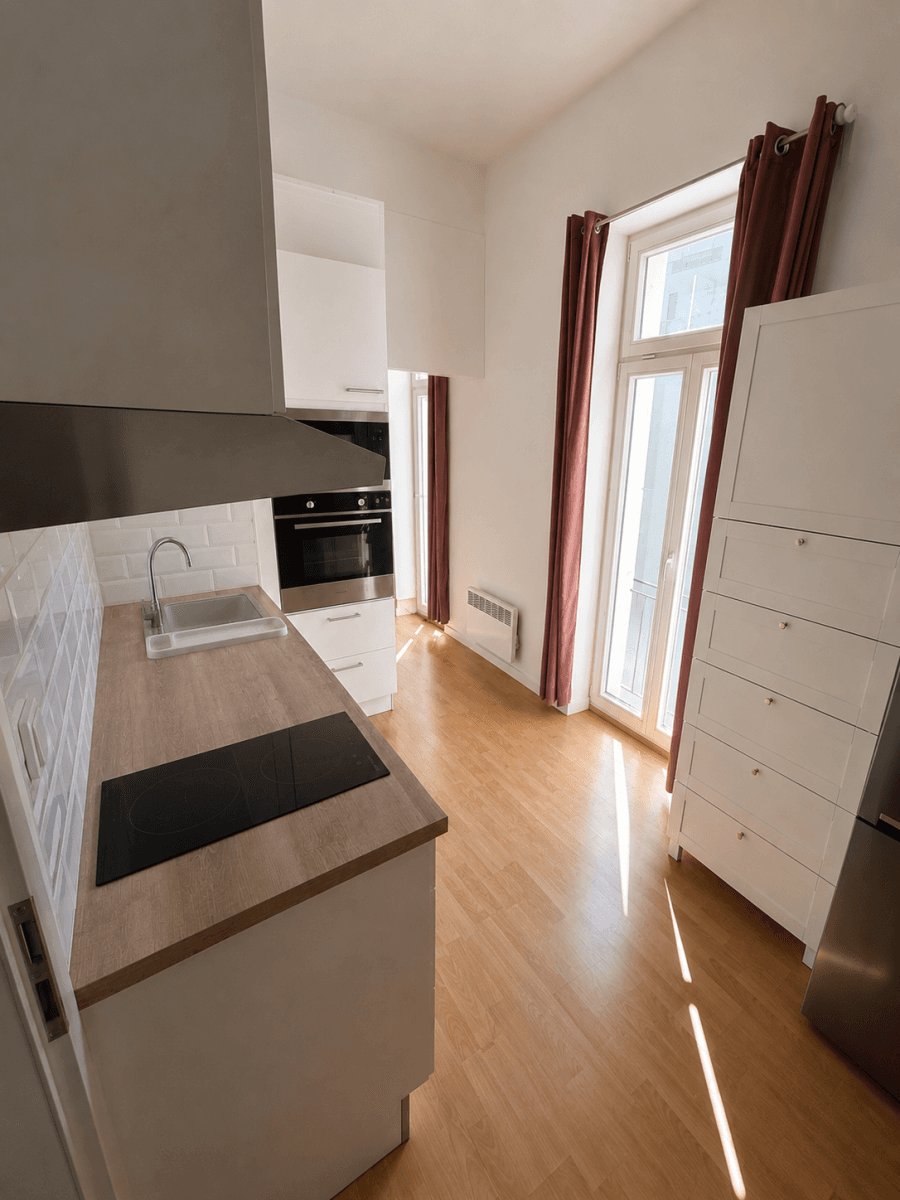 Prenájom bytu 1-izbový 40 m², Křižíkova, Praha, Praha Prenájom bytu 1-izbový 40 m², Křižíkova, Praha, Praha