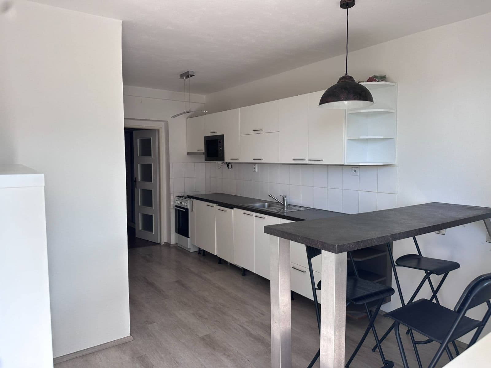 Predaj bytu 2-izbový 89 m², Česká, Praha, Praha Predaj bytu 2-izbový 89 m², Česká, Praha, Praha