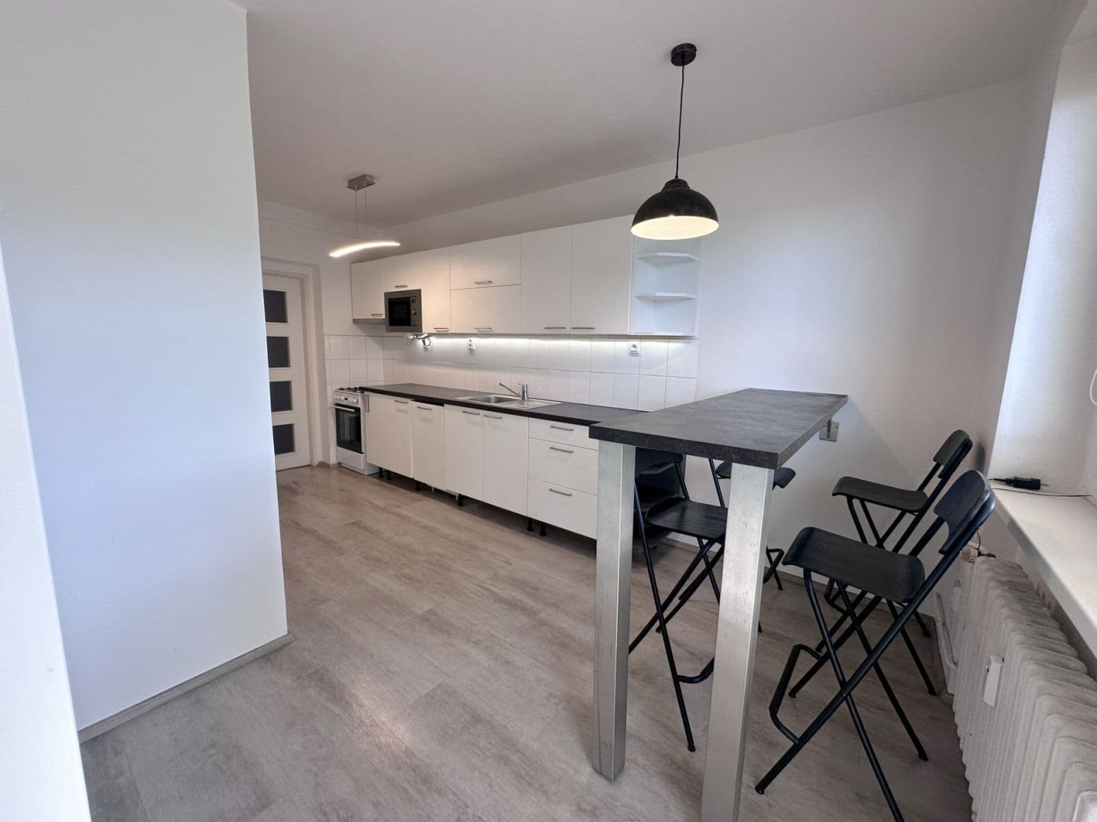 Predaj bytu 2-izbový 89 m², Česká, Praha, Praha Predaj bytu 2-izbový 89 m², Česká, Praha, Praha