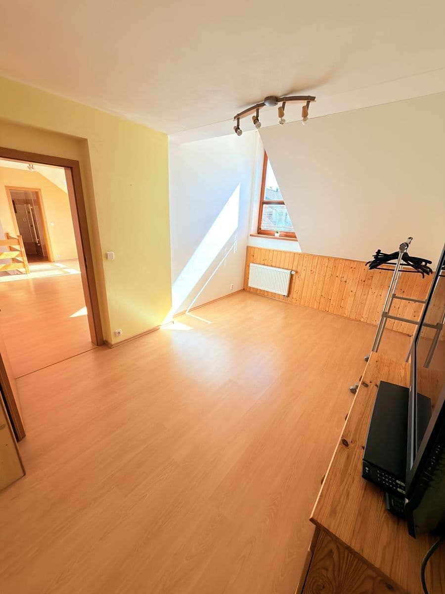 Predaj bytu 4-izbový 122 m², U Trojice, České Budějovice, Jihočeský kraj Predaj bytu 4-izbový 122 m², U Trojice, České Budějovice, Jihočeský kraj