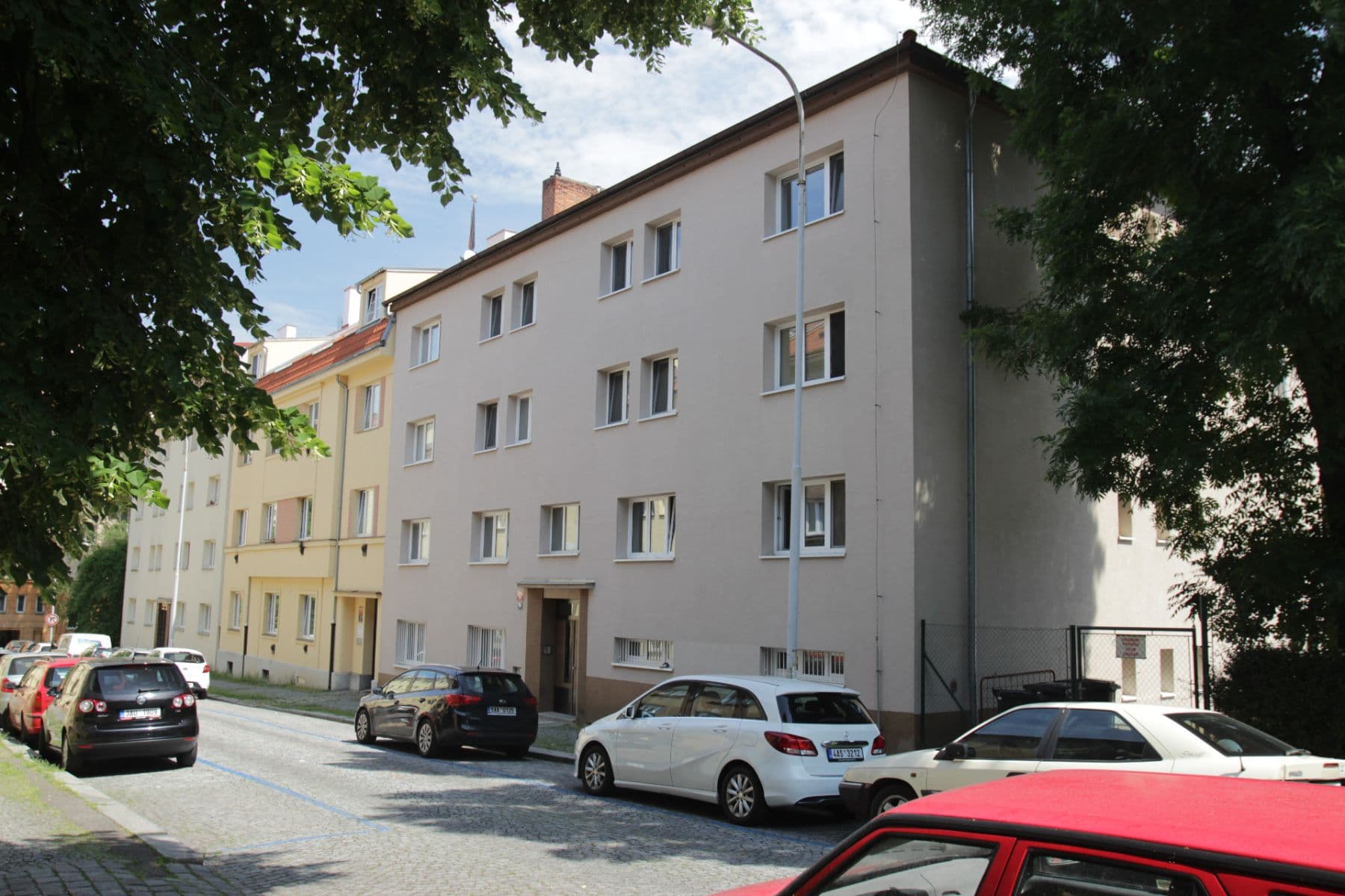 Prenájom bytu 3-izbový 58 m², Kotěrova, Praha, Praha Prenájom bytu 3-izbový 58 m², Kotěrova, Praha, Praha