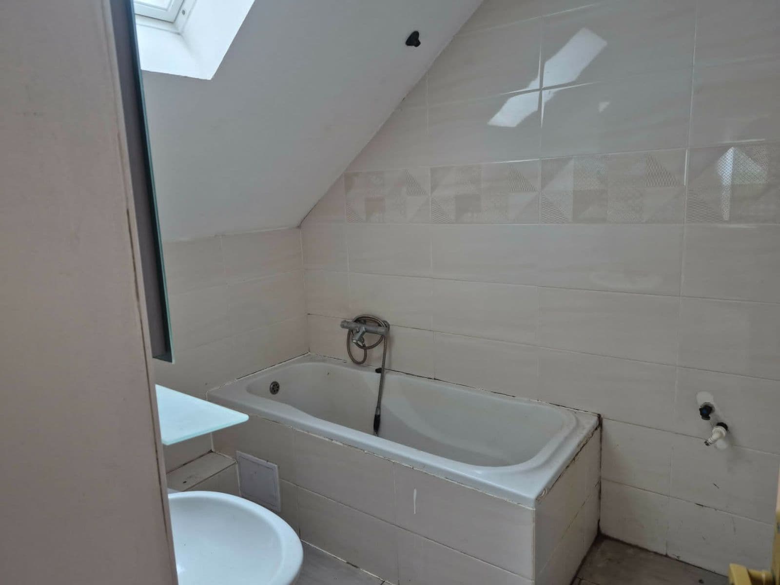 Predaj domu 200 m², pozemok 2.980 m², Nechanice, Královéhradecký kraj Predaj domu 200 m², pozemok 2.980 m², Nechanice, Královéhradecký kraj